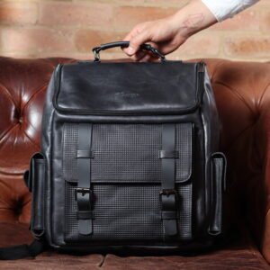 MORRAL NÓMADA EN CUERO NEGRO